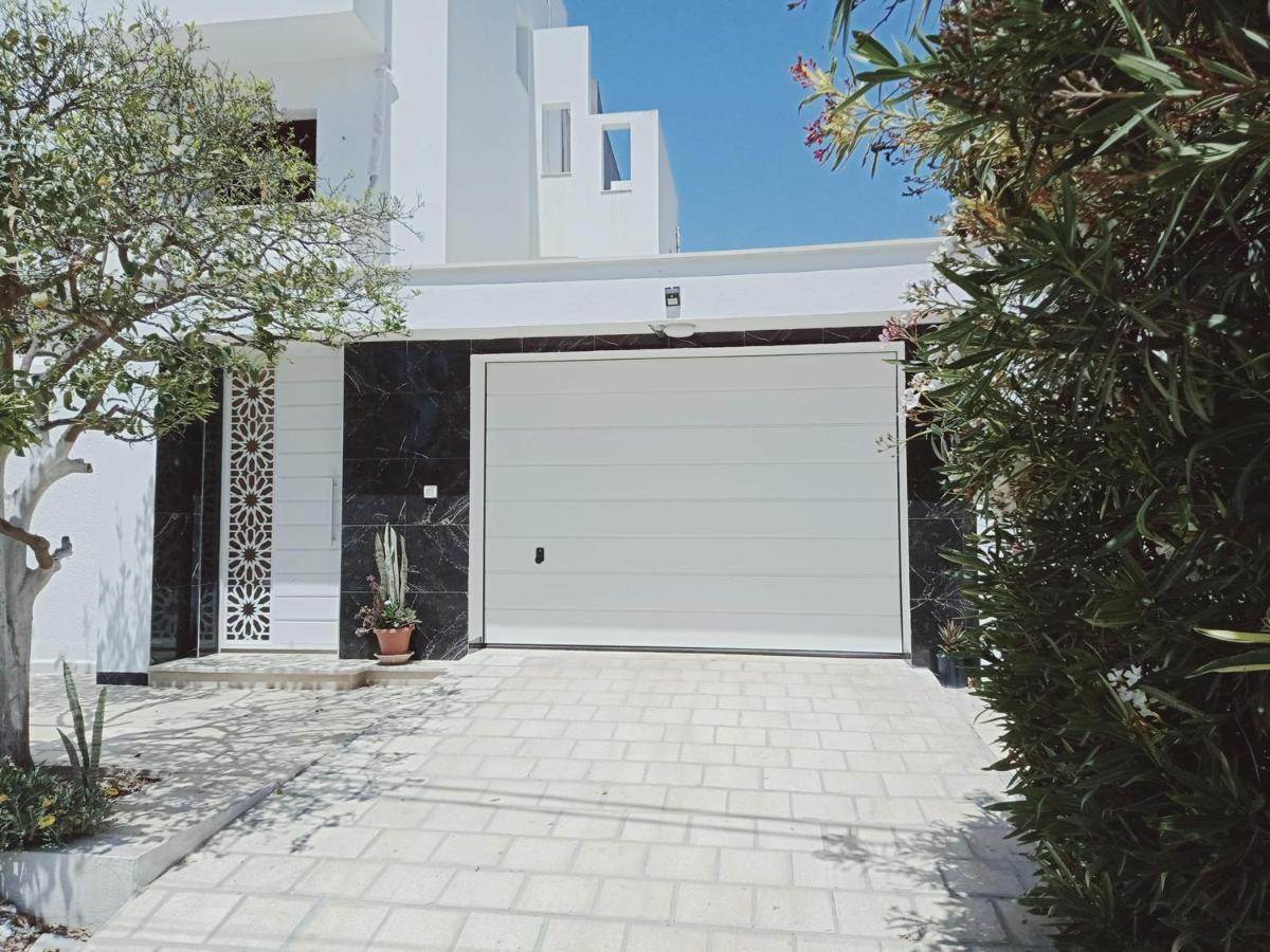 Appartements De Luxe Pres De La Mer เนเบิล ภายนอก รูปภาพ