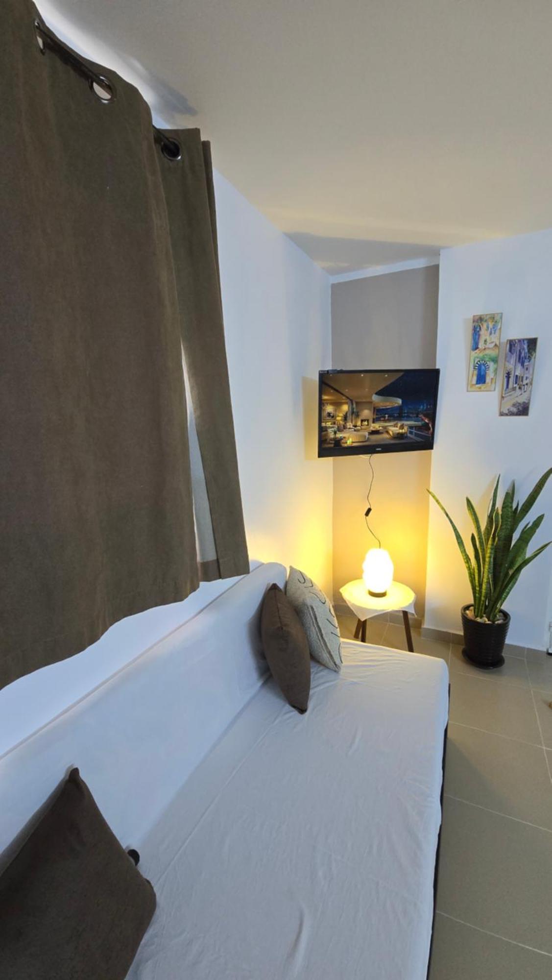Appartements De Luxe Pres De La Mer เนเบิล ภายนอก รูปภาพ